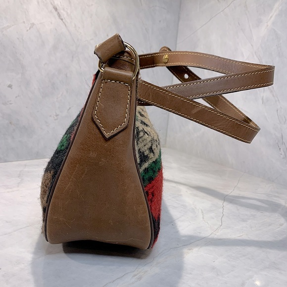 Maggie B wool felted purse with adjustable straps and leather trim inside zipper - Picture 3 of 12